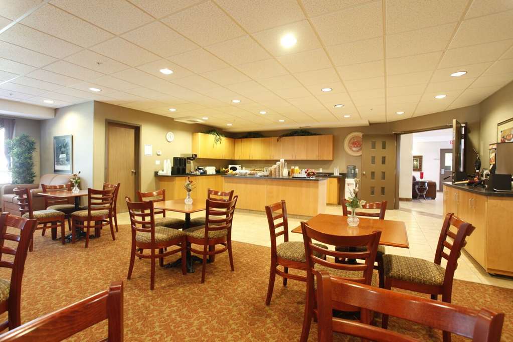 Coast Grimshaw Hotel & Suites Servis gambar